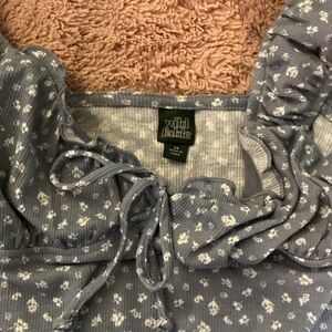 Wild Fable Light Blue Floral Bodysuit Sz. Xs